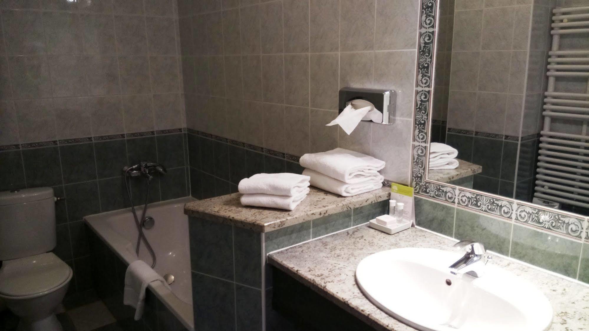 Hotel Restaurant Atrachjata アレリア エクステリア 写真